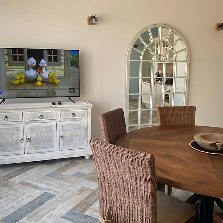 Apartament Coastal Arapya